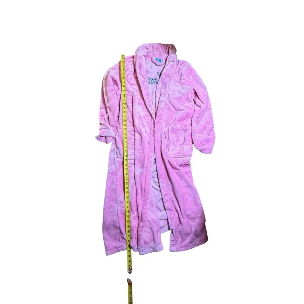 Wrapped In A Cloud Pink Plush Robe Small/Medium Embroidered “Mami”